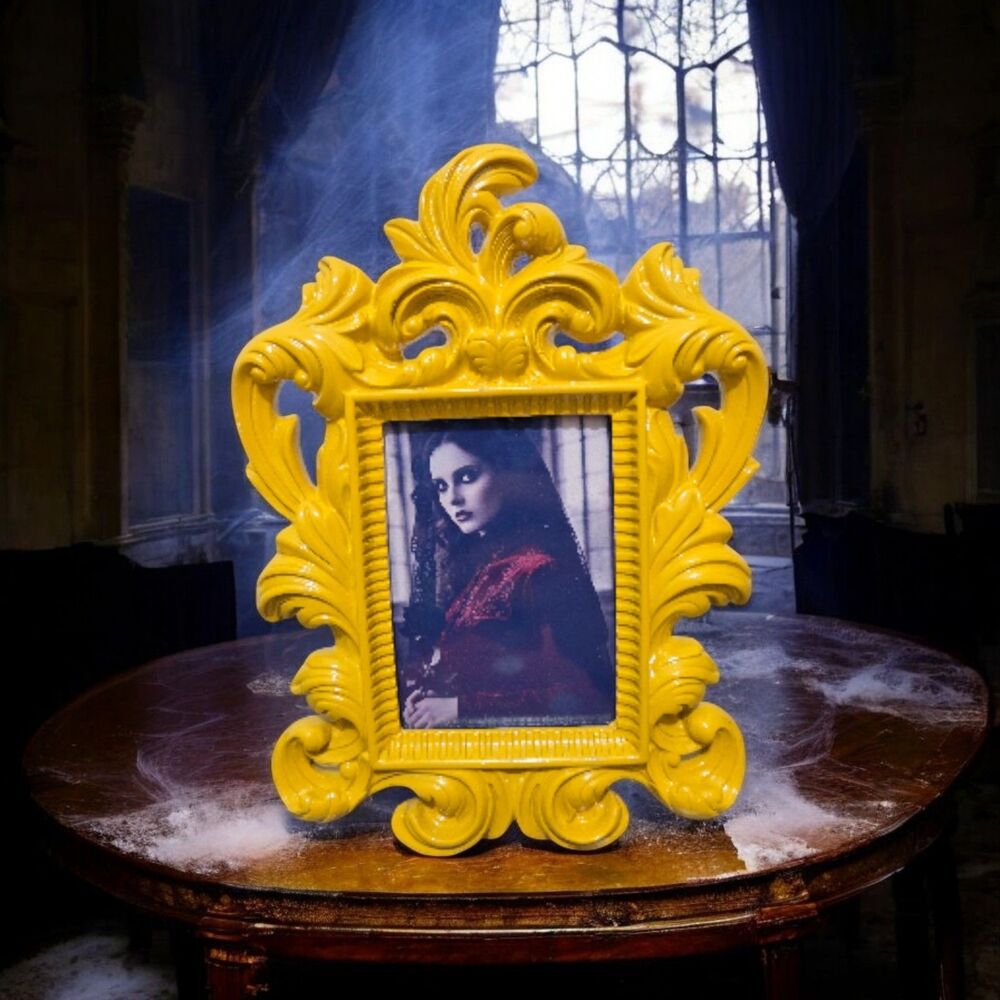 Art Deco Victorian Sitting Picture Frame Yellow Heavy Resin Frame 2.5 X 3.5 Pix
